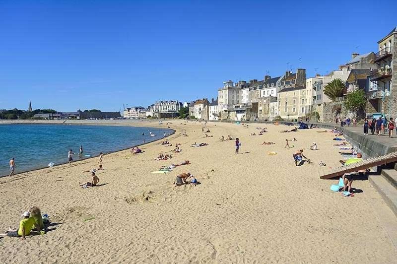 Contemporain - 50 Metres - Proche Centre *